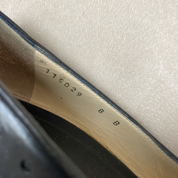 GUCCI-Authentic Vintage
Calfskin Perforated GG Reins - Picture 5 of 10